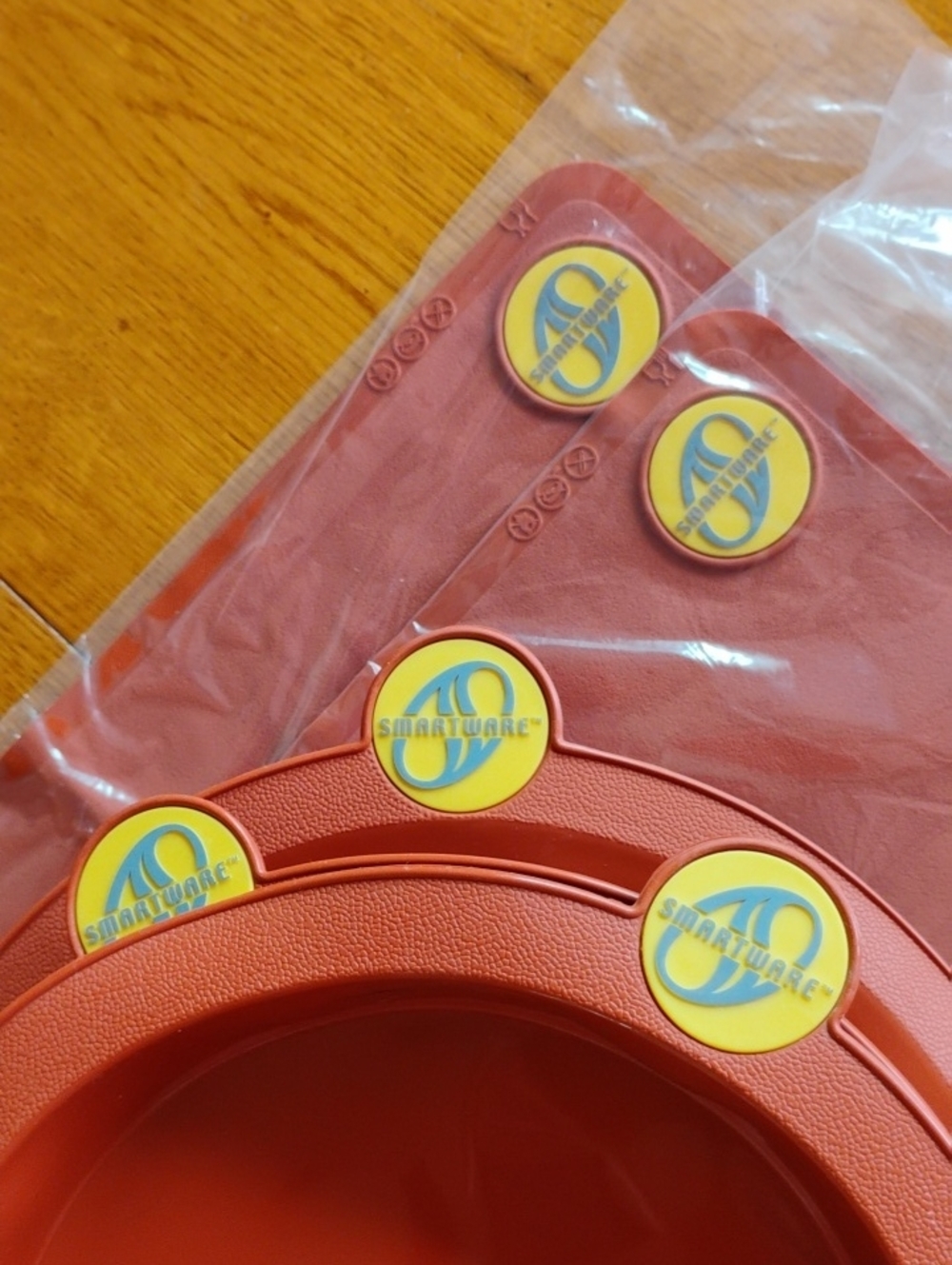 Smartware 5 Piece Silicone Bundt Pan, Cake Pans (2) & Baking Mats (2) Terracotta - Picture 8 of 8
